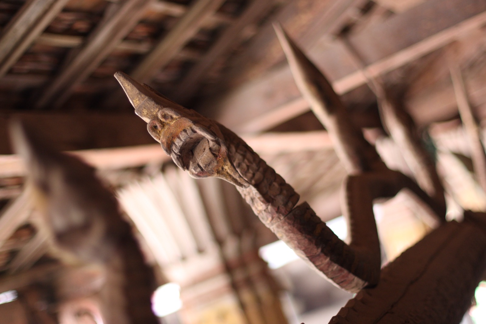 Một tượng naga chạm khắc ở chùa Wat Sisaket tại Viêng Chăn, ngôi chùa cổ nhất ở thủ đô của Lào